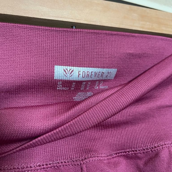 Forever 21 - Picture 3 of 3